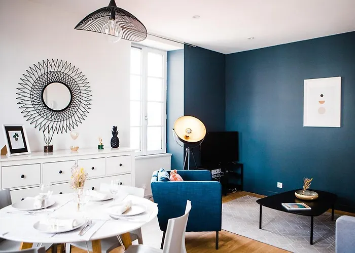 L'intemporel/t2 Lumineux Renove Et Equipe/centre *